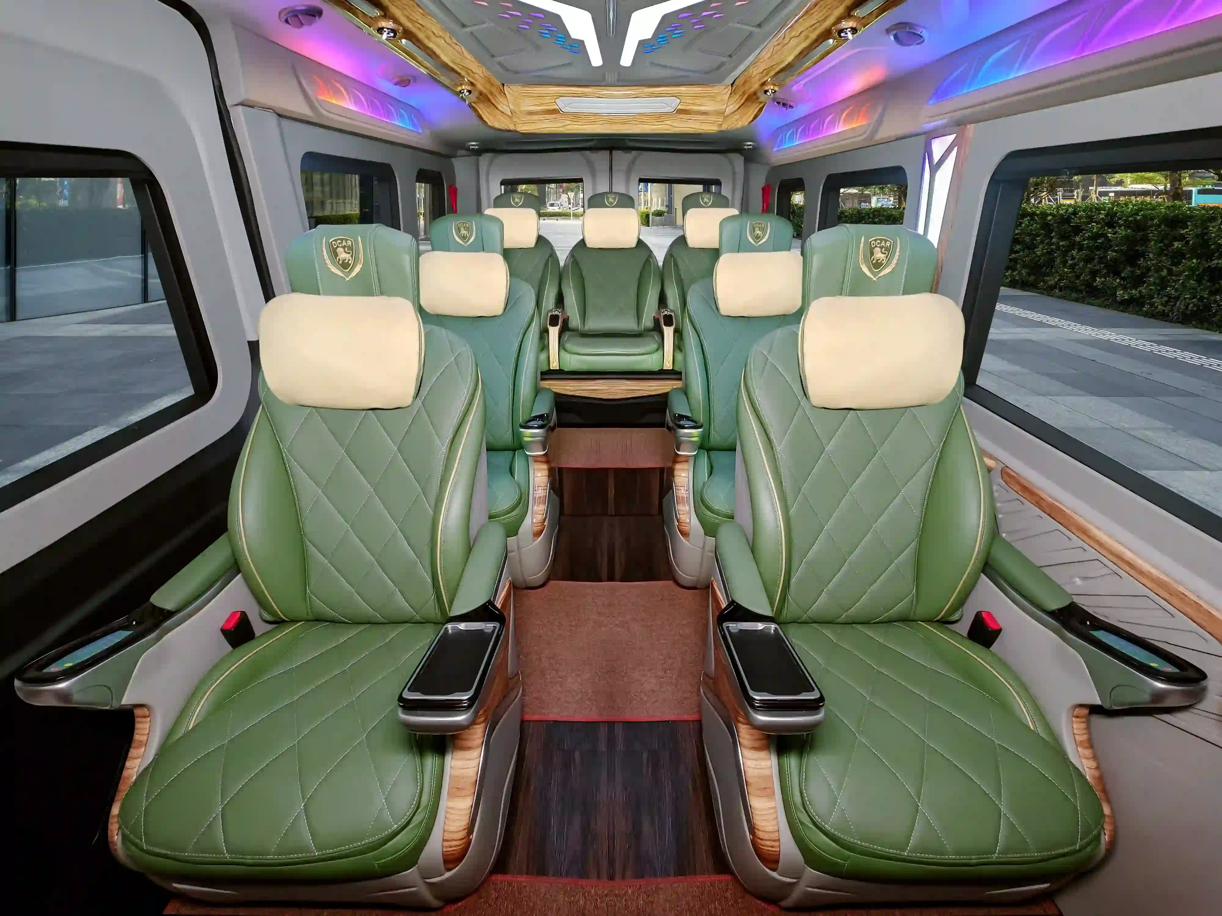 bang-gia-xe-limousine-dcar-chinh-hang-5