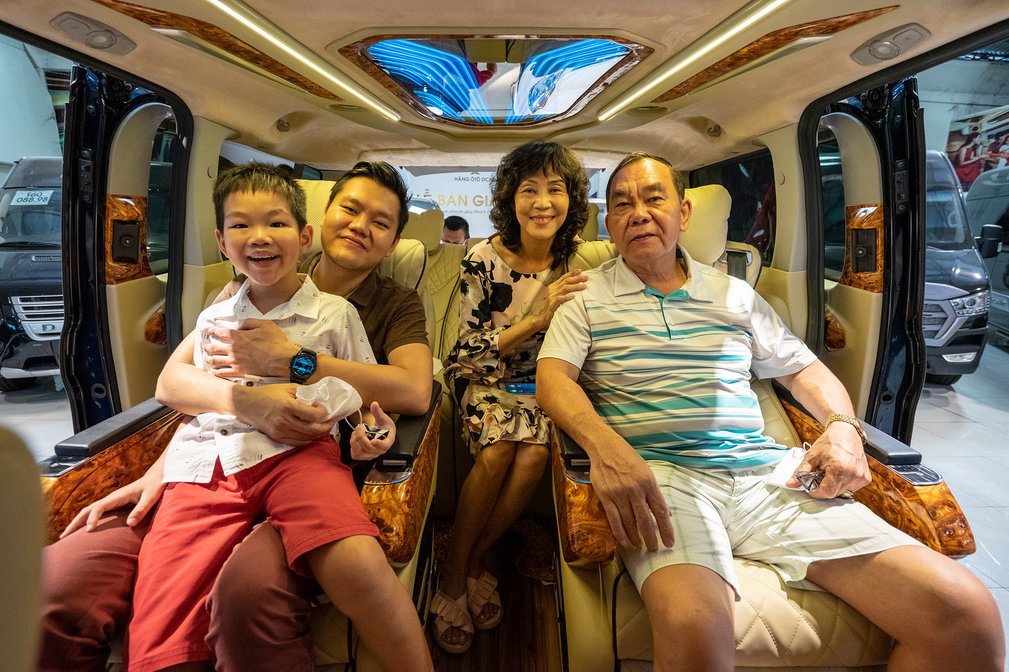 do-xe-limousine-o-to-moi-nhat-3
