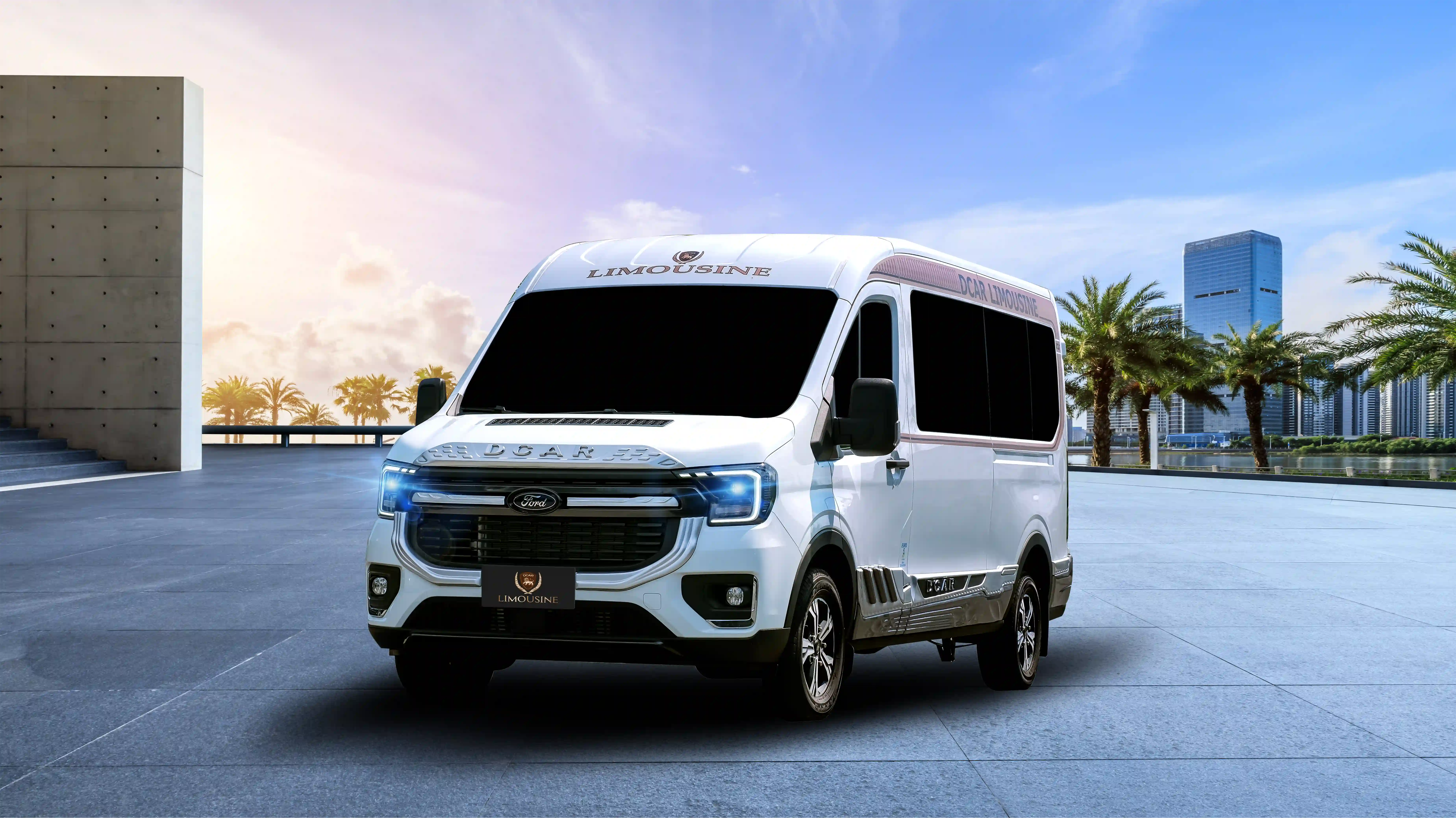 mua-xe-limousine-10-cho-gia-bao-nhieu-4-1