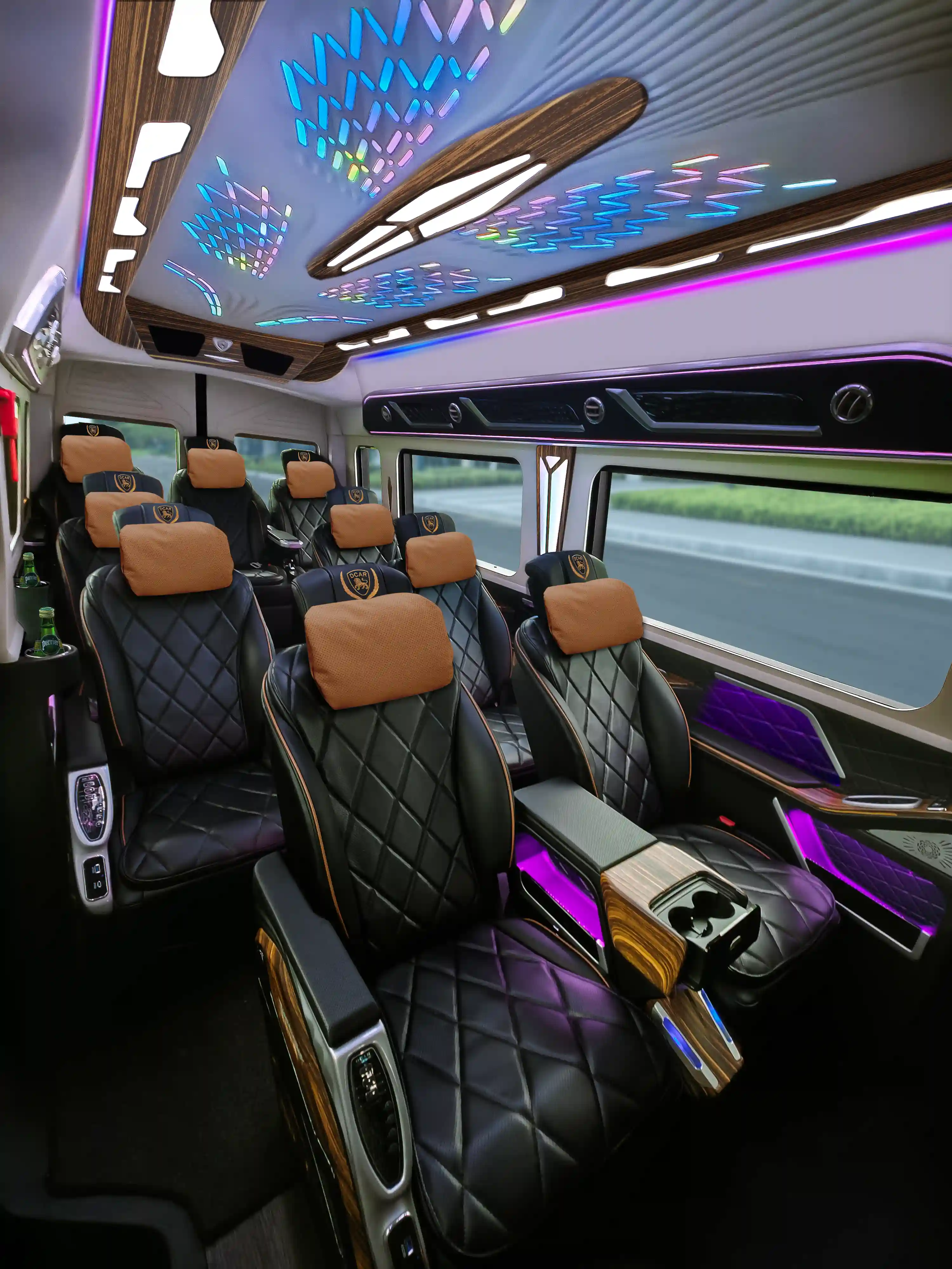 xe-12-cho-dcar-limousine-lua-chon-so-1-cho-doanh-nghiep-7